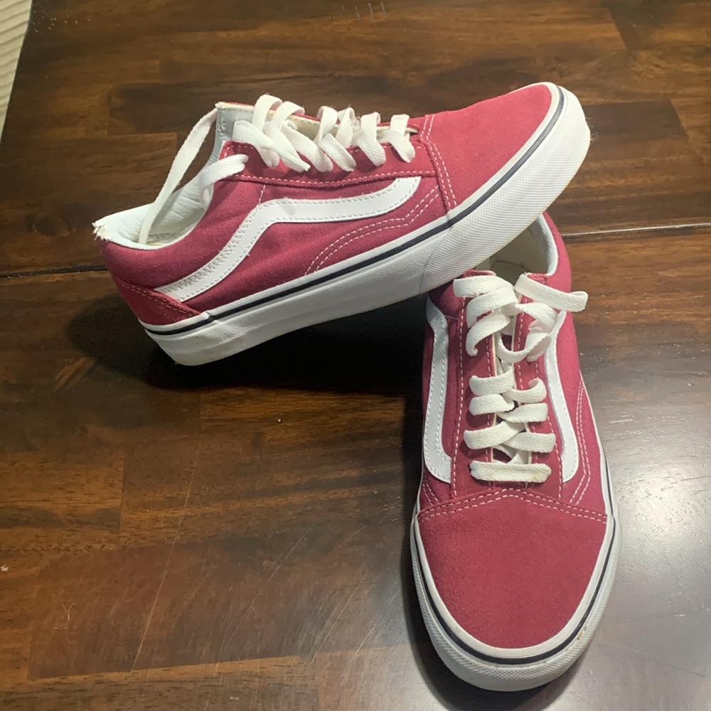 Vans - Picture 2 of 6
